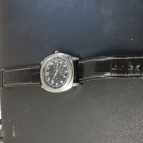 VINTAGE STRUCTURE 62369 SR626SW MEN'S WATCH NRMINT CONDITION - Picture 3 of 6